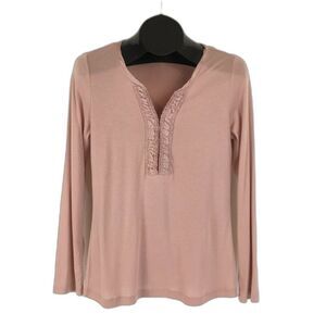 Eddie Bauer Split Neck Ruffle Top Women's Size Medium Pink Stretch Knit Outdoor